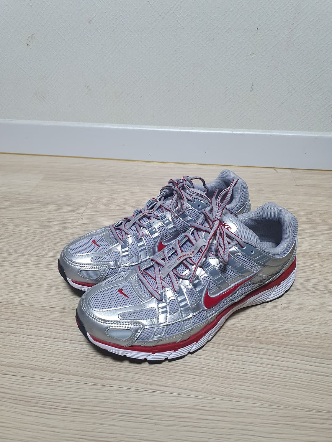 나이키 P-6000 실버/레드 운동화 280 상품이미지4