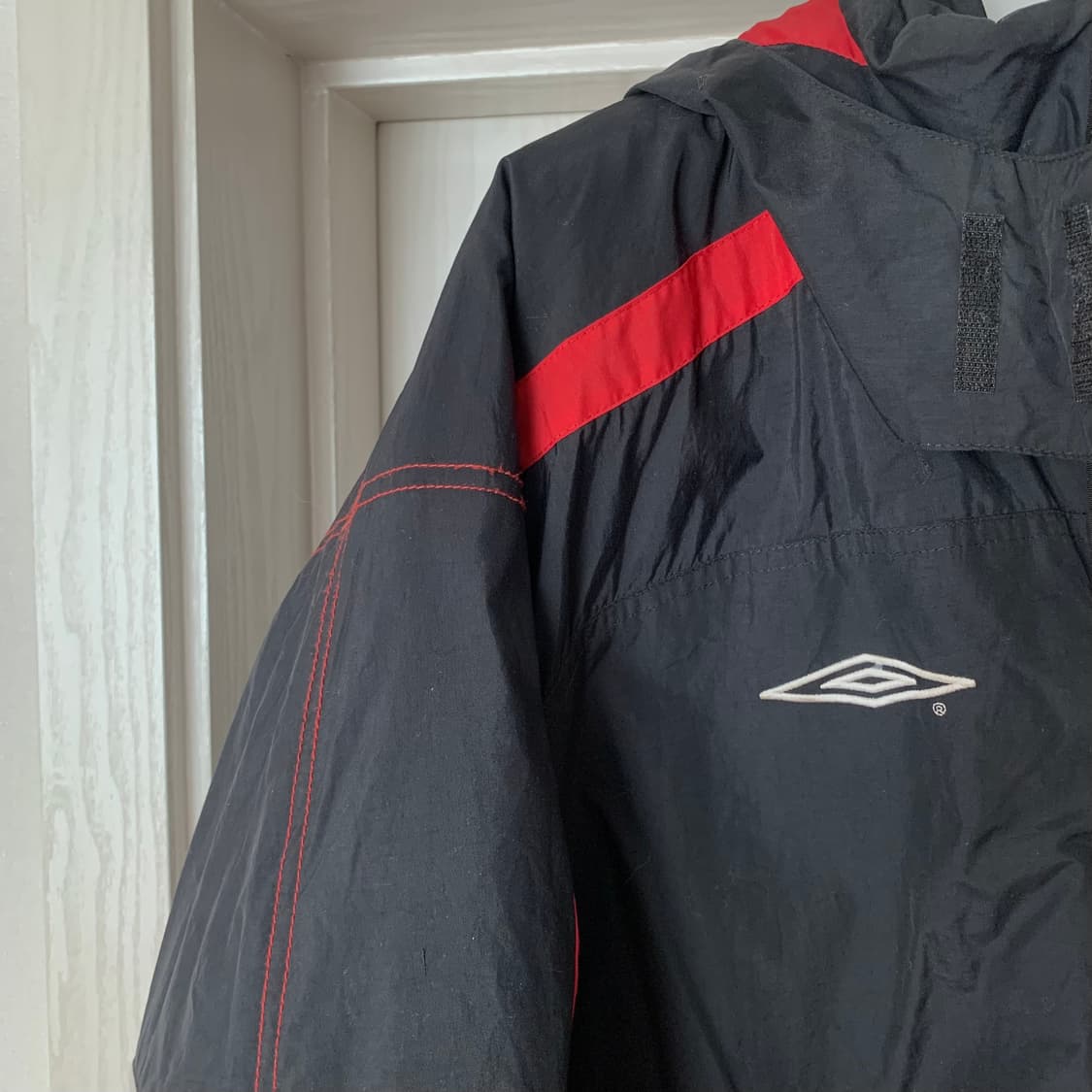 엄브로 맨유 빈티지 패딩 파카 vodafone 맨체스터 유나이티드 상품이미지3