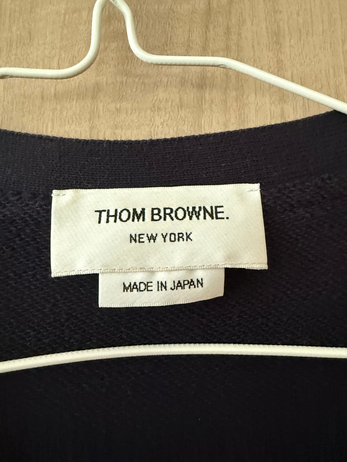 톰브라운 가디건 네이비 상품이미지3