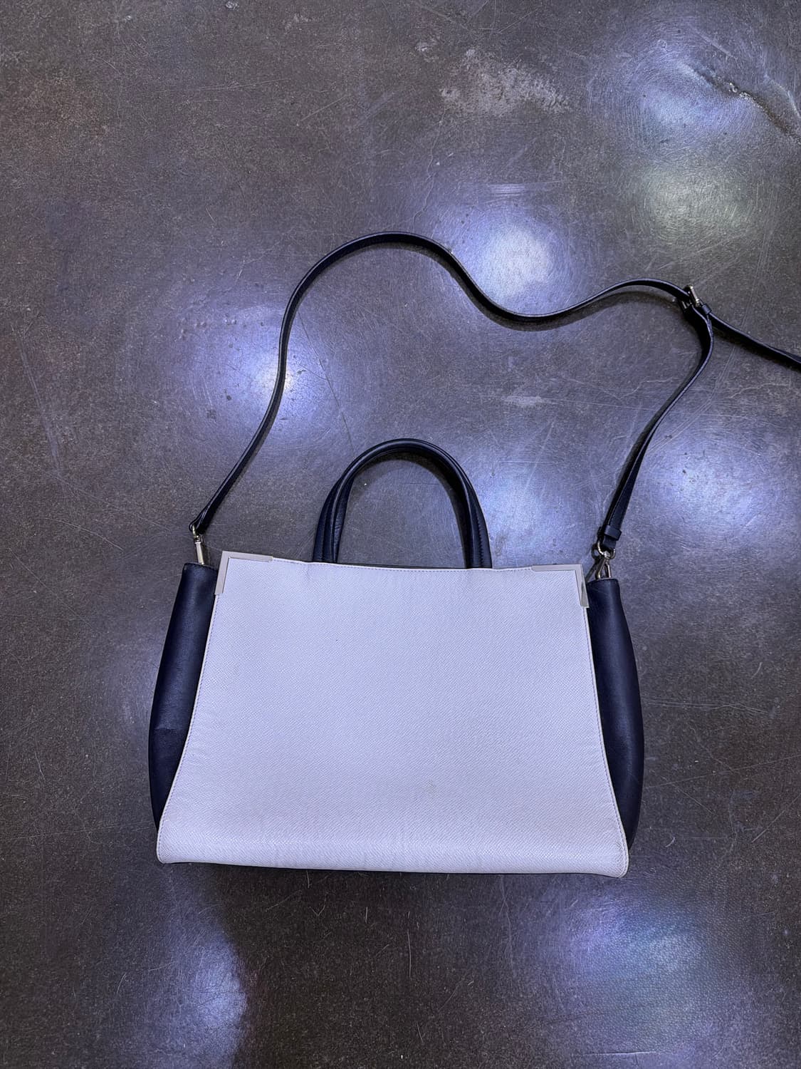 캘빈클라인 소가죽 블럭 블랙 화이트 콤비 컨템포러리 미니멀 투웨이 백 상품이미지2