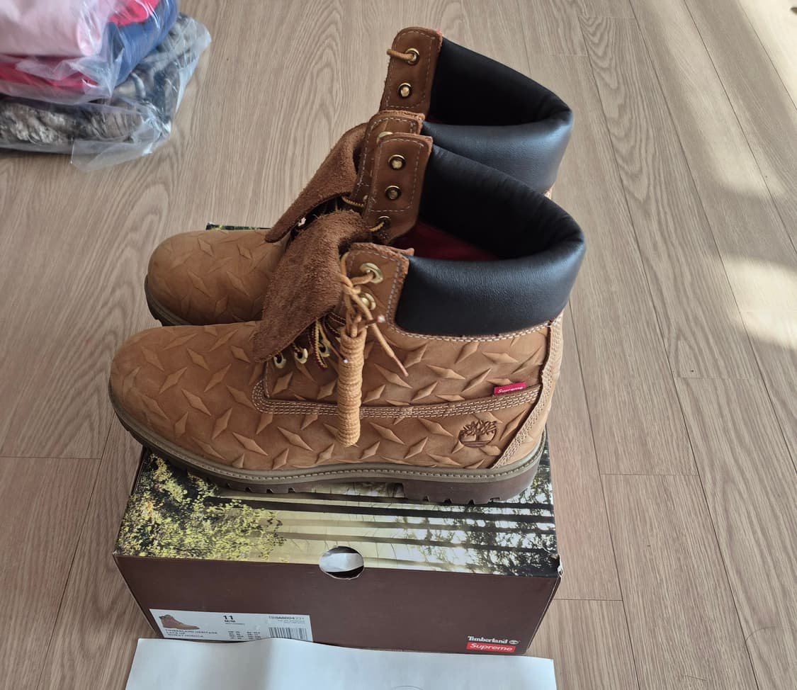 [290]팀버랜드 x 슈프림 다이아몬드 플레이트 6인치 프리미엄 워터프루 상품이미지1