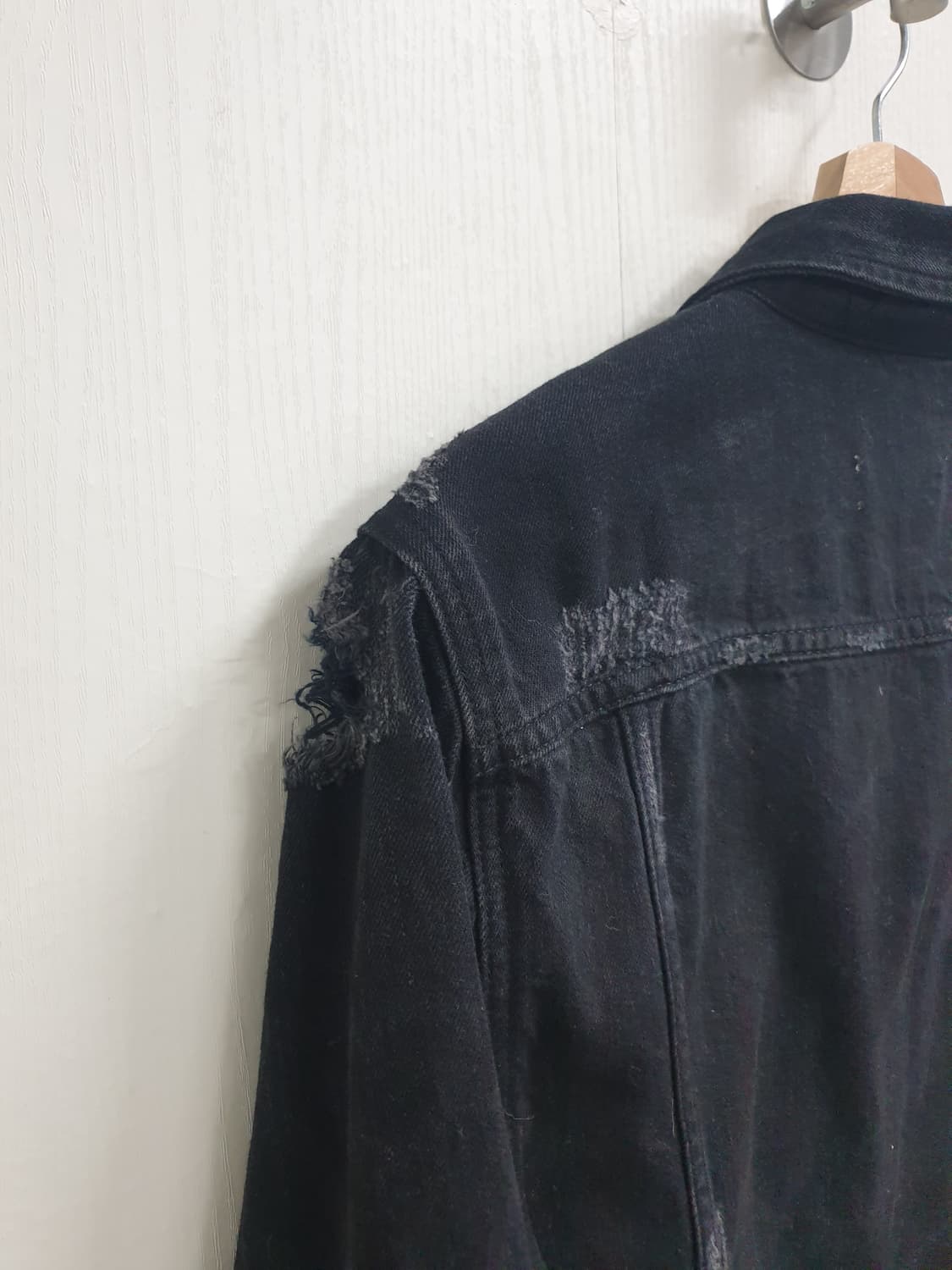 ALLSAINTS 블랙 트루커 데님 자켓 L 상품이미지9