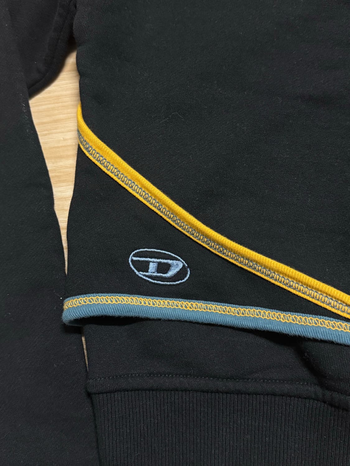 디젤 f-crossette 맨투맨  상품이미지3