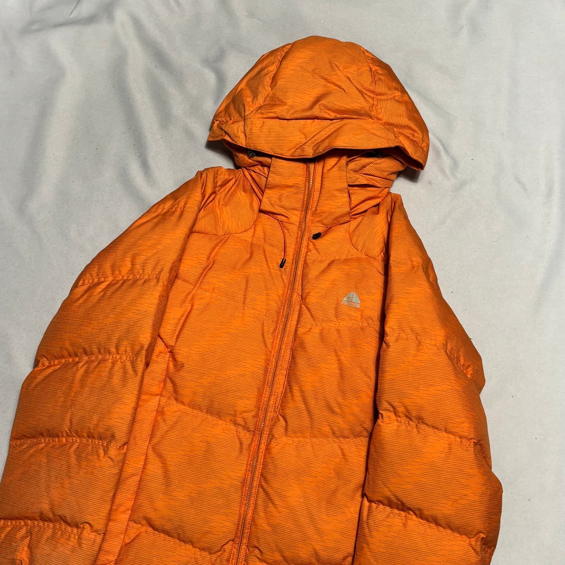 S 나이키 acg 오렌지 구스다운 후드 패딩  상품이미지1