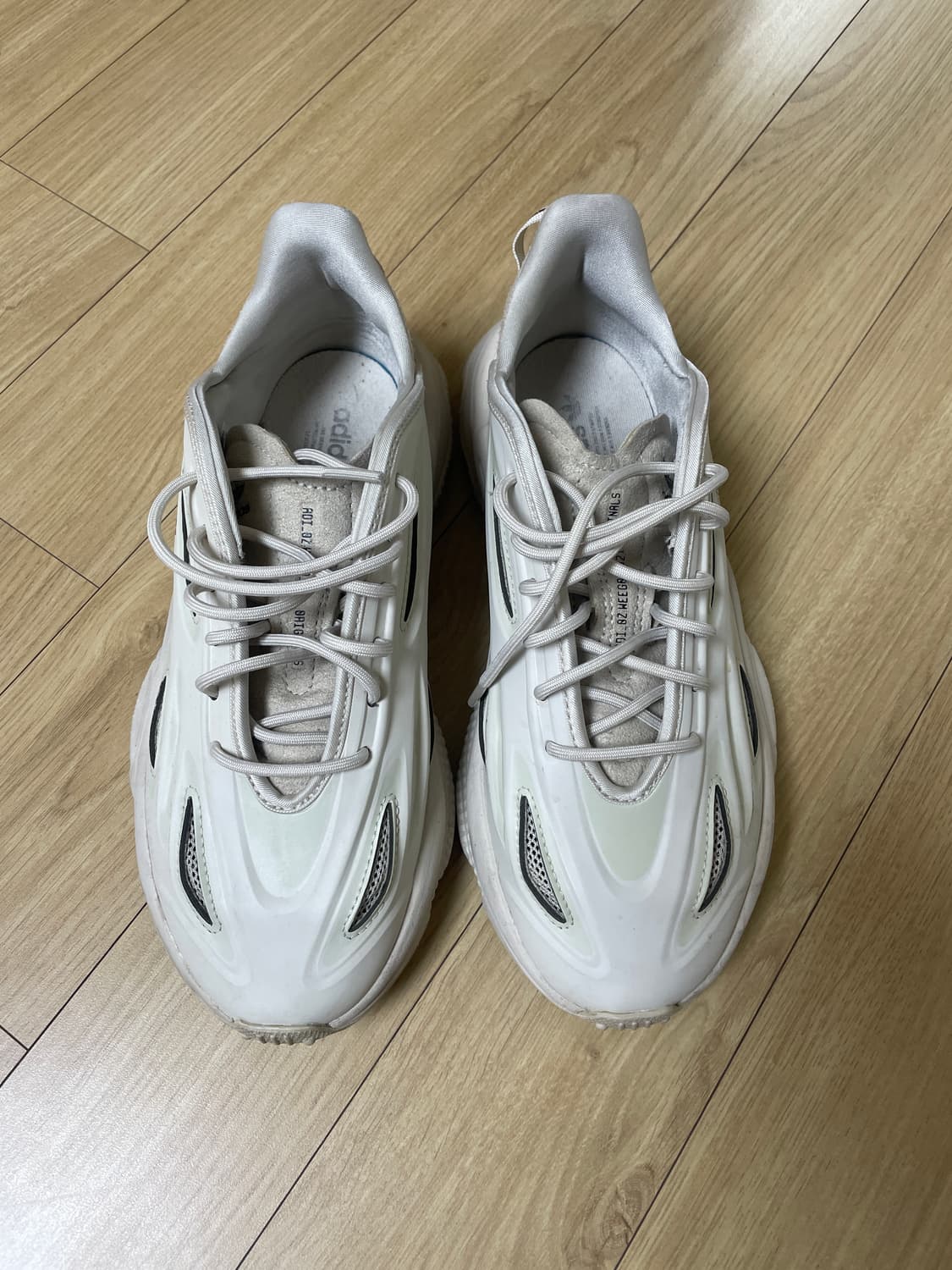 아디다스 오즈위고 셀록스 상품이미지1