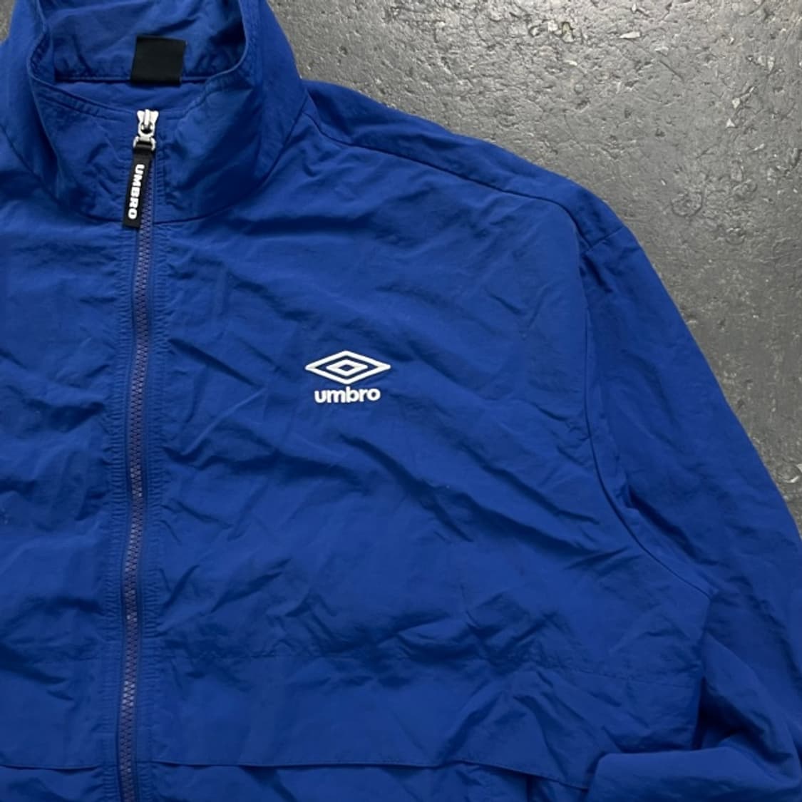 100 엄브로 바람막이 상품이미지2