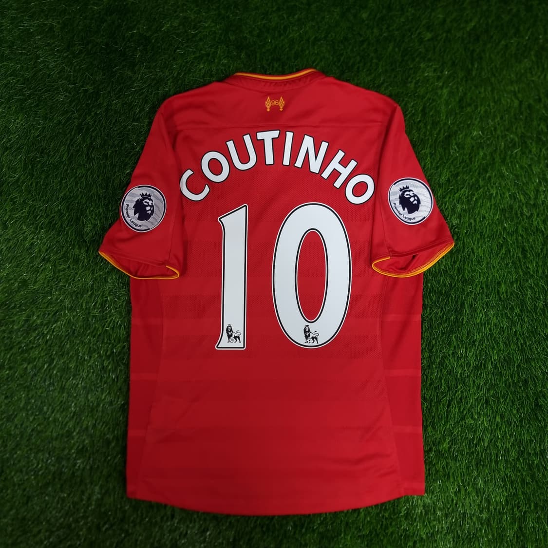 16-17시즌 리버풀 홈 유니폼 #10 쿠티뉴 상품이미지1