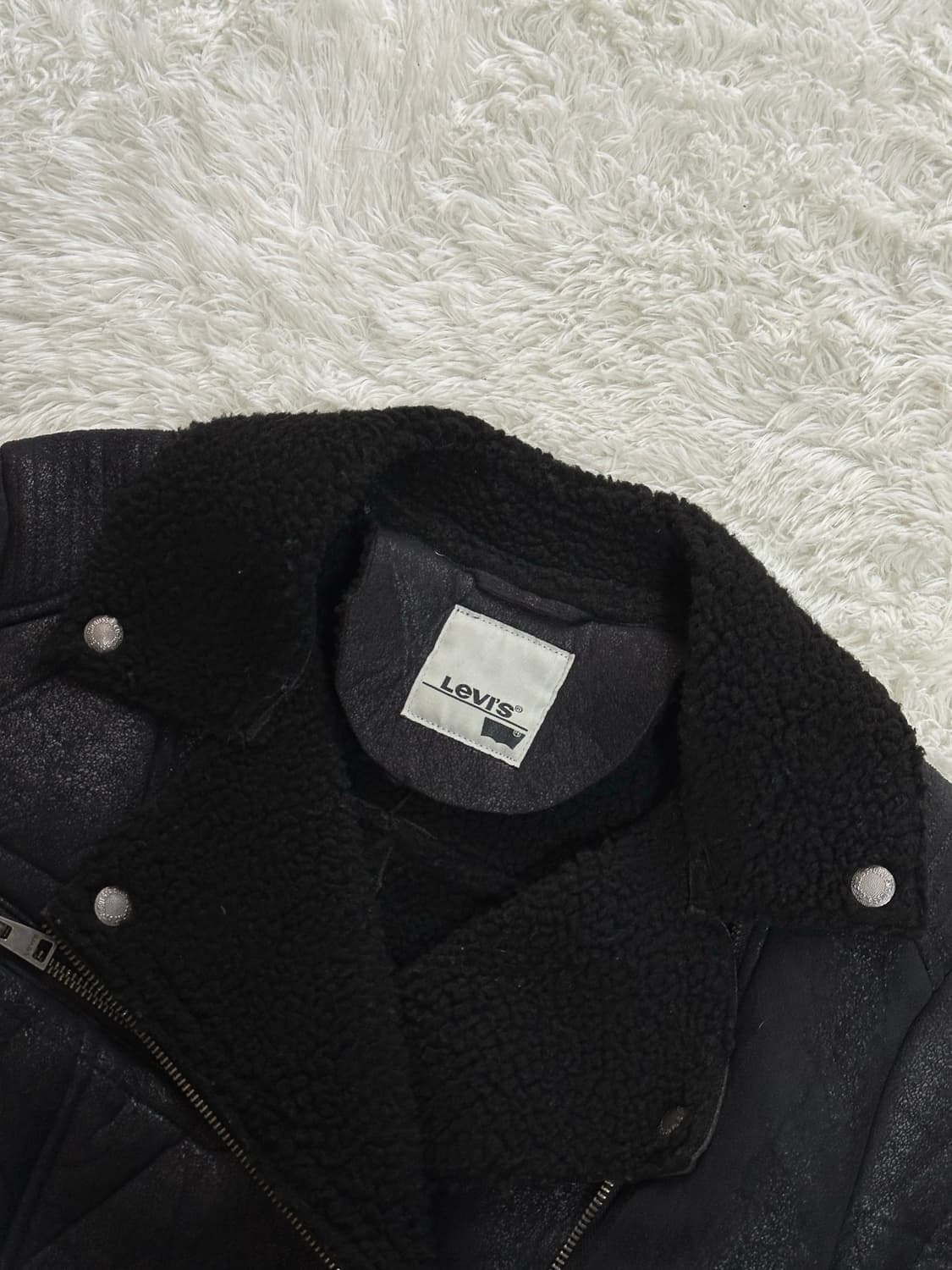 리바이스 블랙 무스탕 자켓 S 상품이미지3