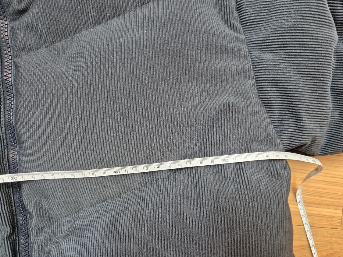 컬럼비아 패딩 점퍼 XL사이즈 판매합니다. 충전재는 깃털 80%, 폴리에 상품이미지9