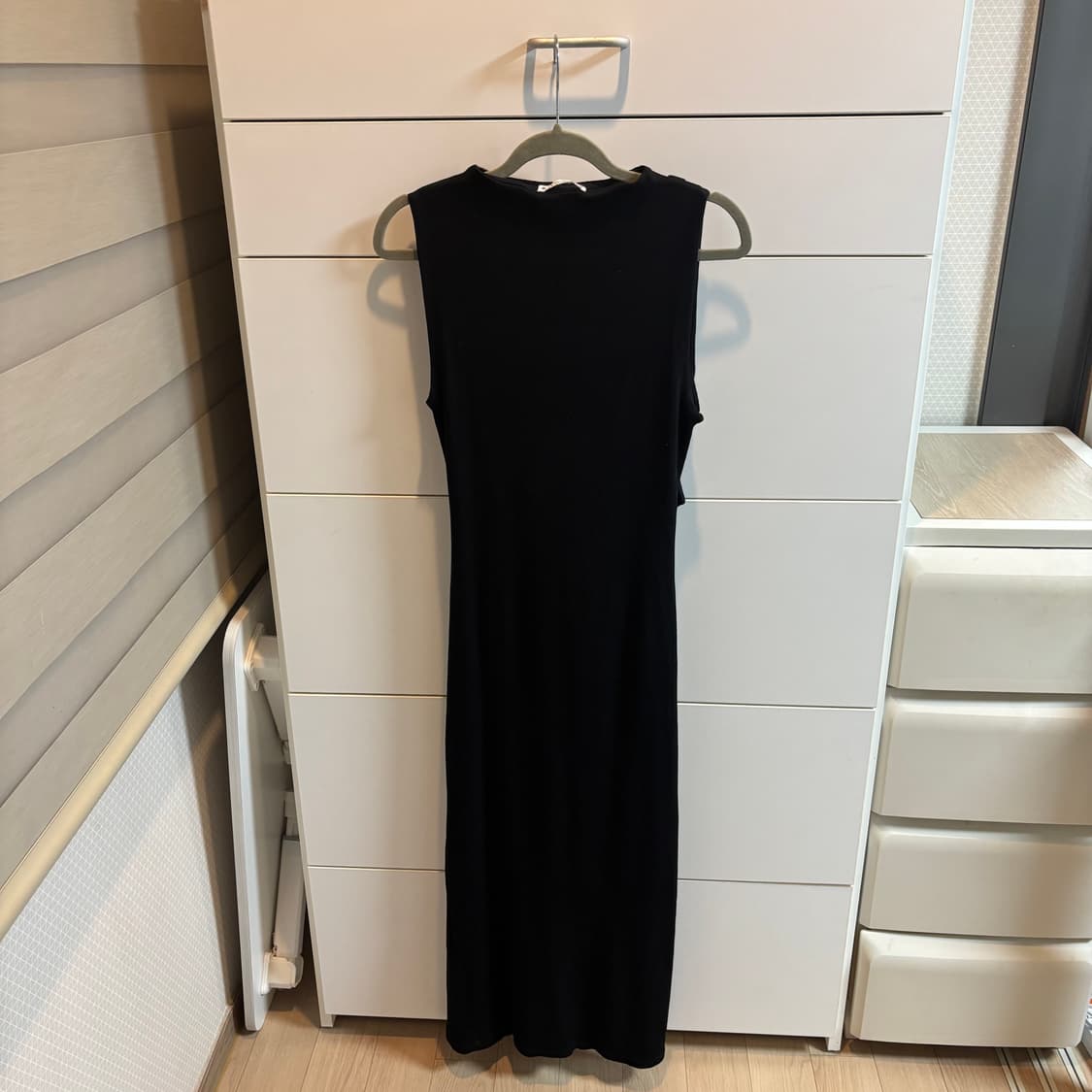 ZARA 블랙 엘라스틴 셔링 롱 원피스 상품이미지5