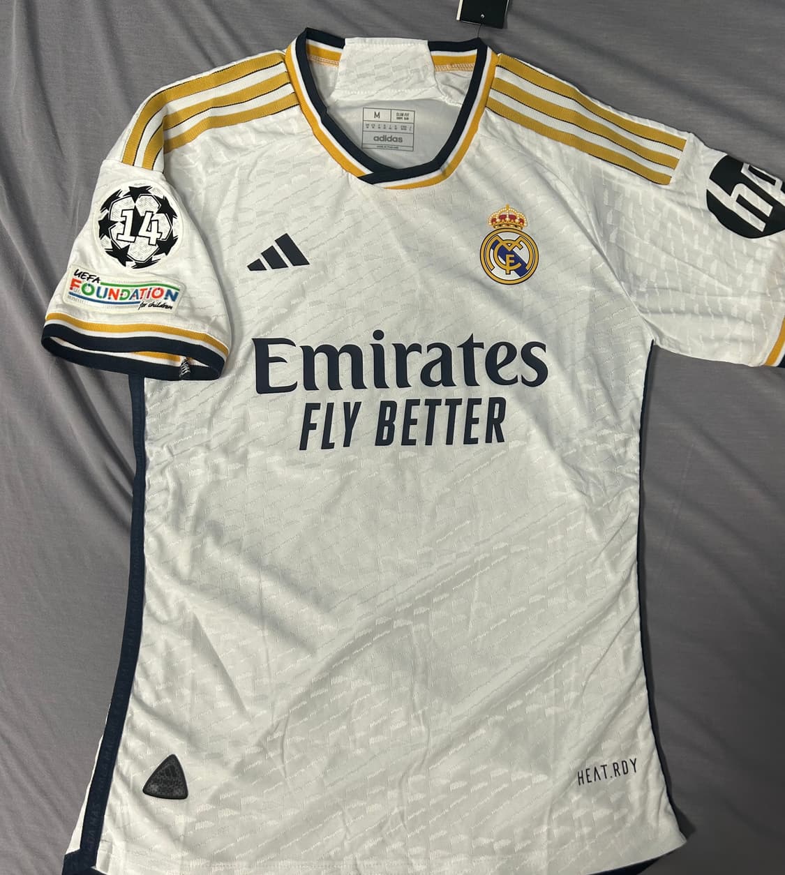 23/24 레알 마드리드 홈 어센틱 유니폼 상품이미지1