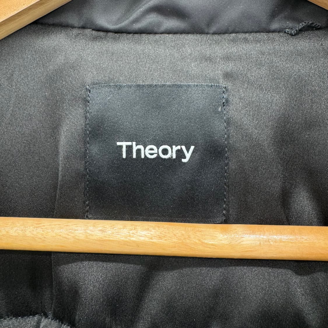 띠어리 푸퍼 패딩  상품이미지5