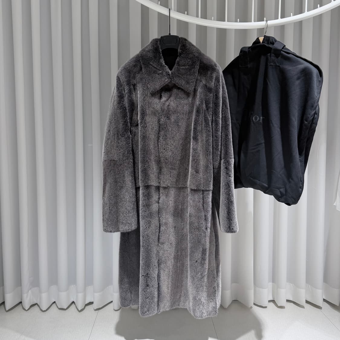 (A+/48) / 디올 남성 밍크 코트 그레이 상품이미지1