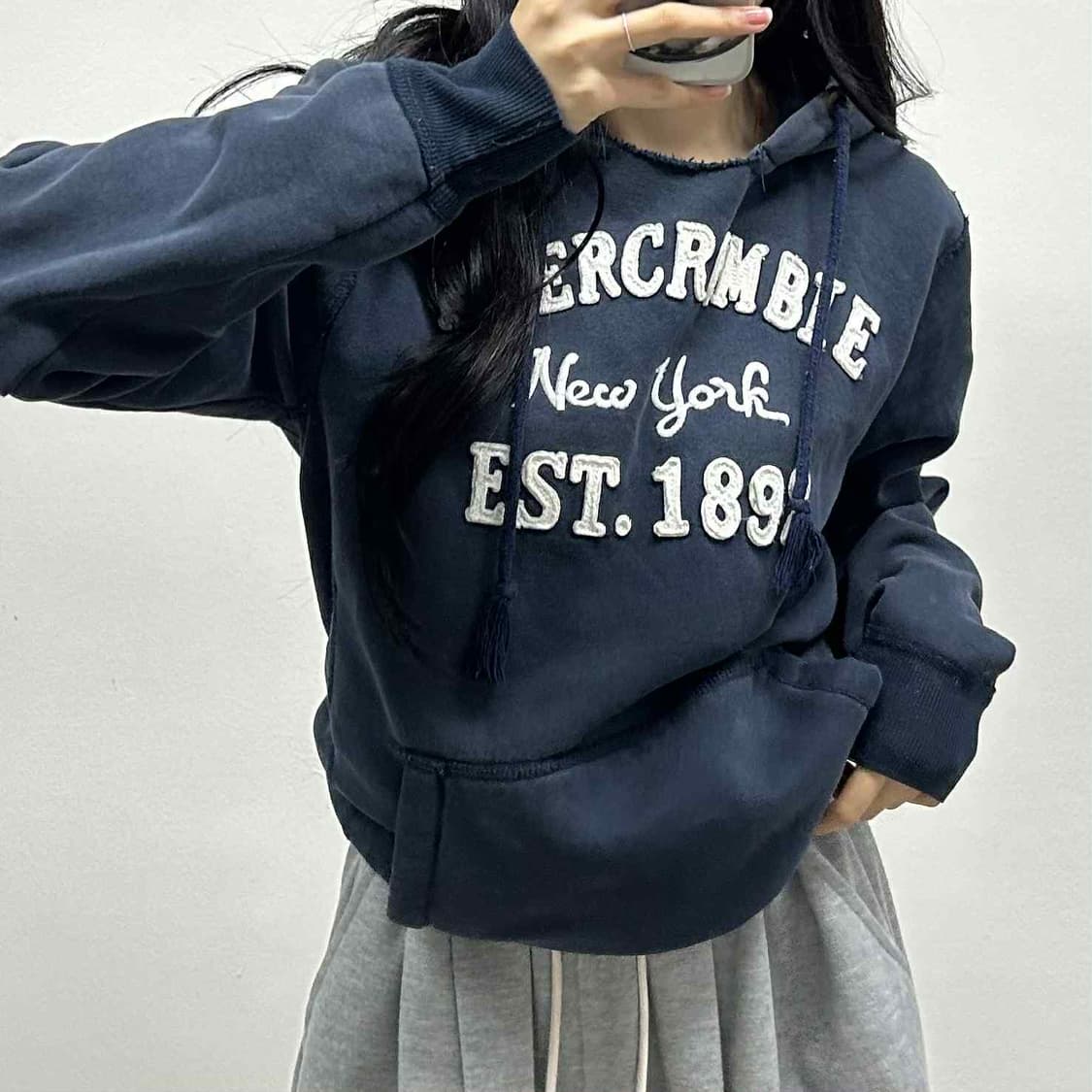 아베크롬비 y2k 네이비 올드스쿨 스웨트셔츠 후드티(M) 상품이미지1