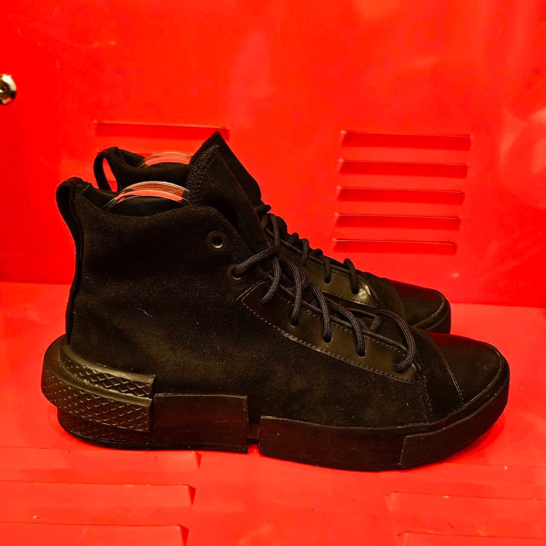 (거의새거)컨버스(Converse)

디스럽트 CX 블랙
250size 상품이미지3