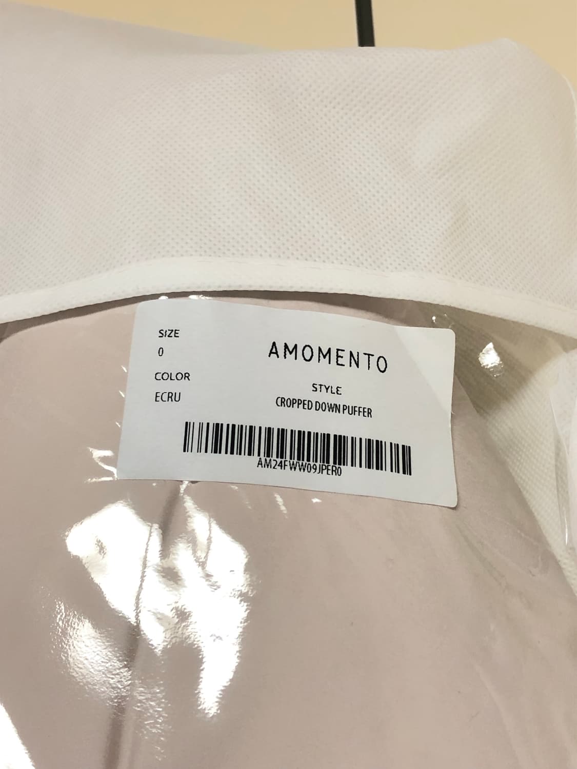아모멘토 크롭 다운 푸퍼 패딩 상품이미지4