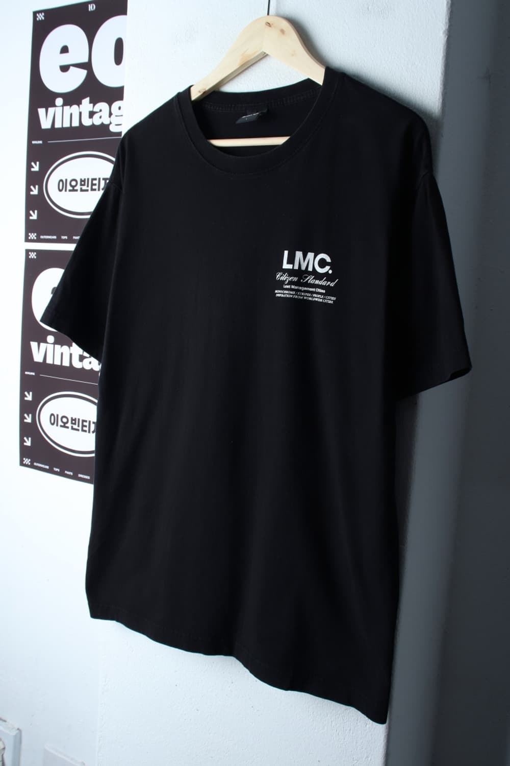 (L-XL) 엘엠씨 반팔 티셔츠 백로고 엔젤 블랙 스트릿-H32782 상품이미지1