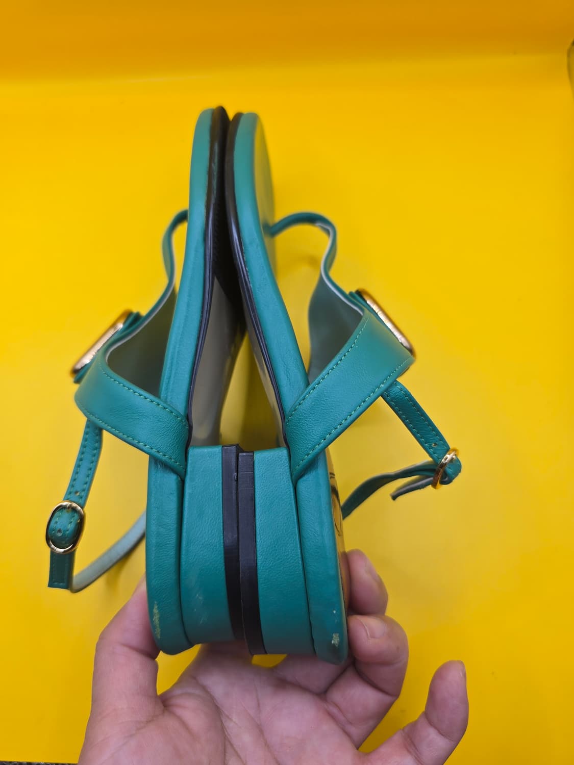 슈 앤 도로시 가죽쪼리샌들 235 상품이미지4