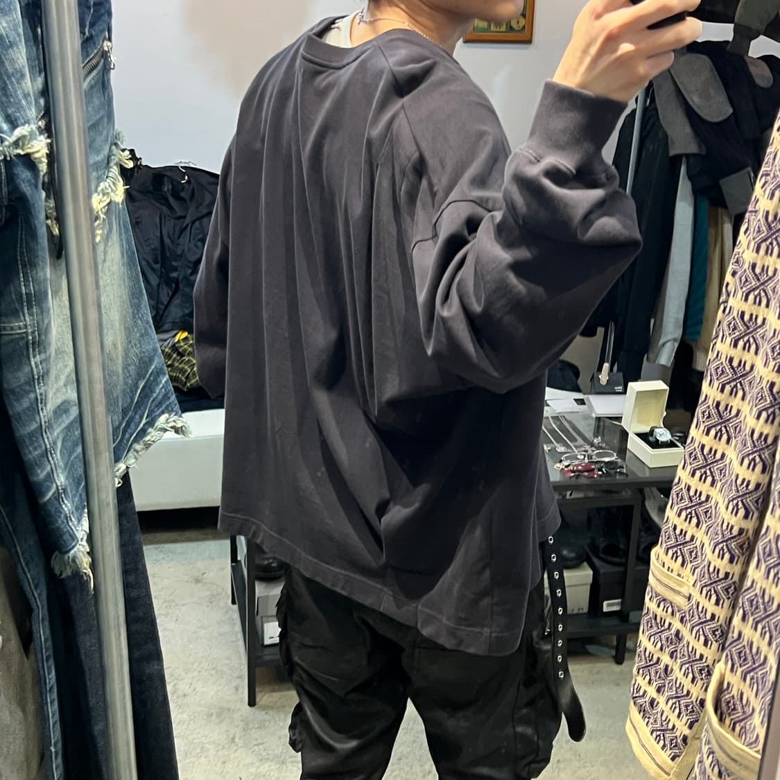 윌리 차바리아 백 셔링 라이트 스웻셔츠 상품이미지9