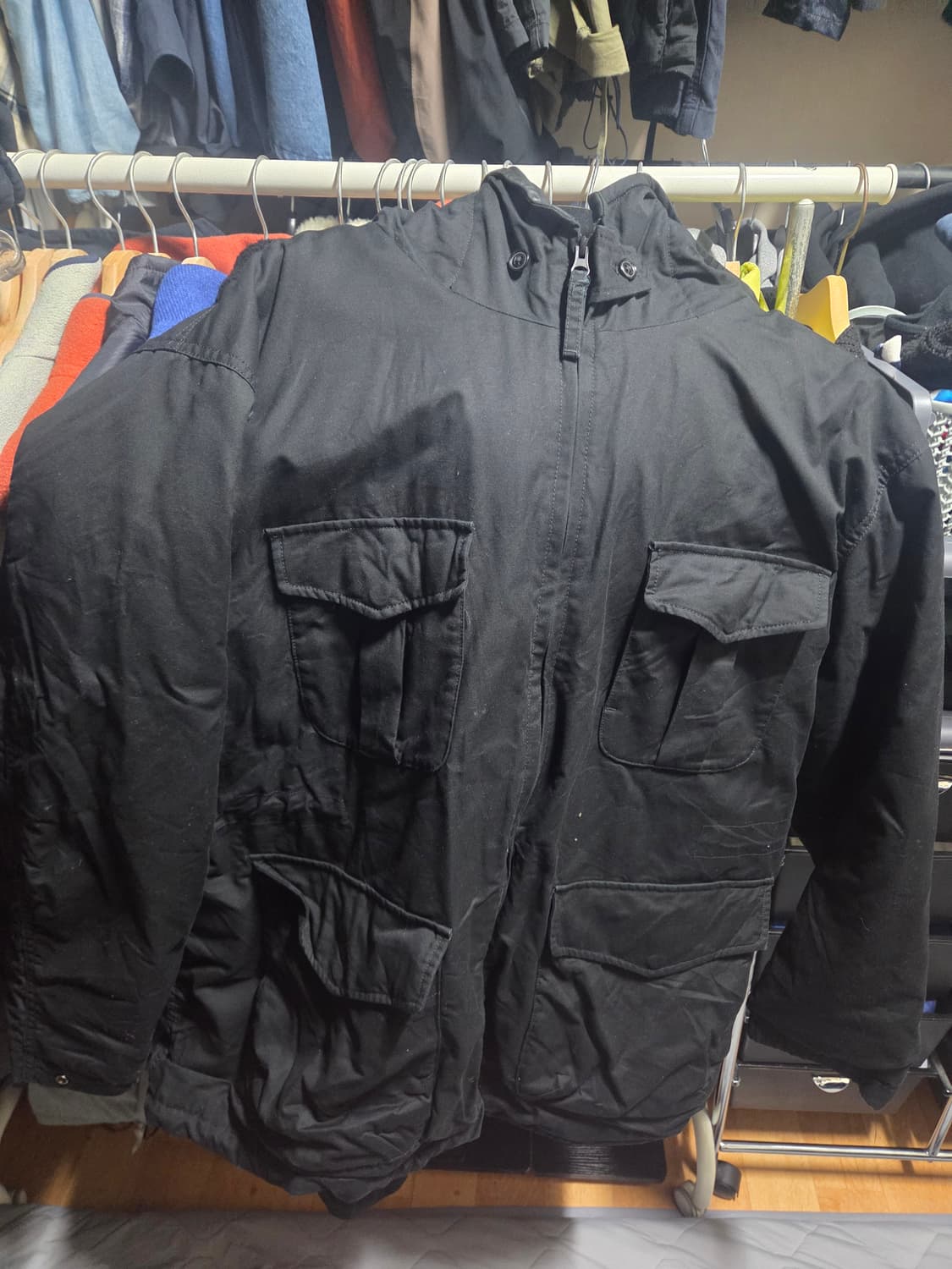 유니클로 엔지니어드 가먼츠 PUFFTECH 유틸리티재킷(히트텍) 팝니다 상품이미지4