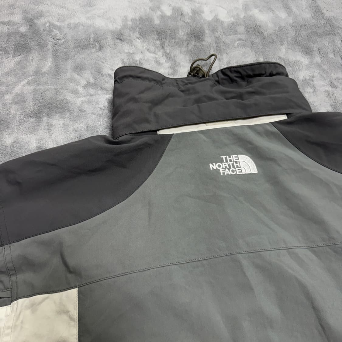 노스페이스 하이벤트 마운틴 바람막이 센터 백로고  상품이미지6