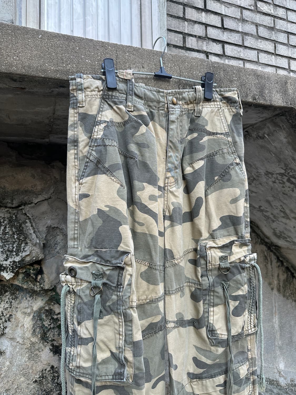 Abercrombie multi pocket camo pants 상품이미지6