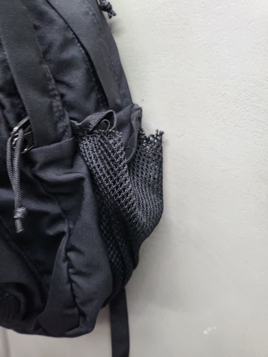 잔스포츠 백팩 블랙 상품이미지3