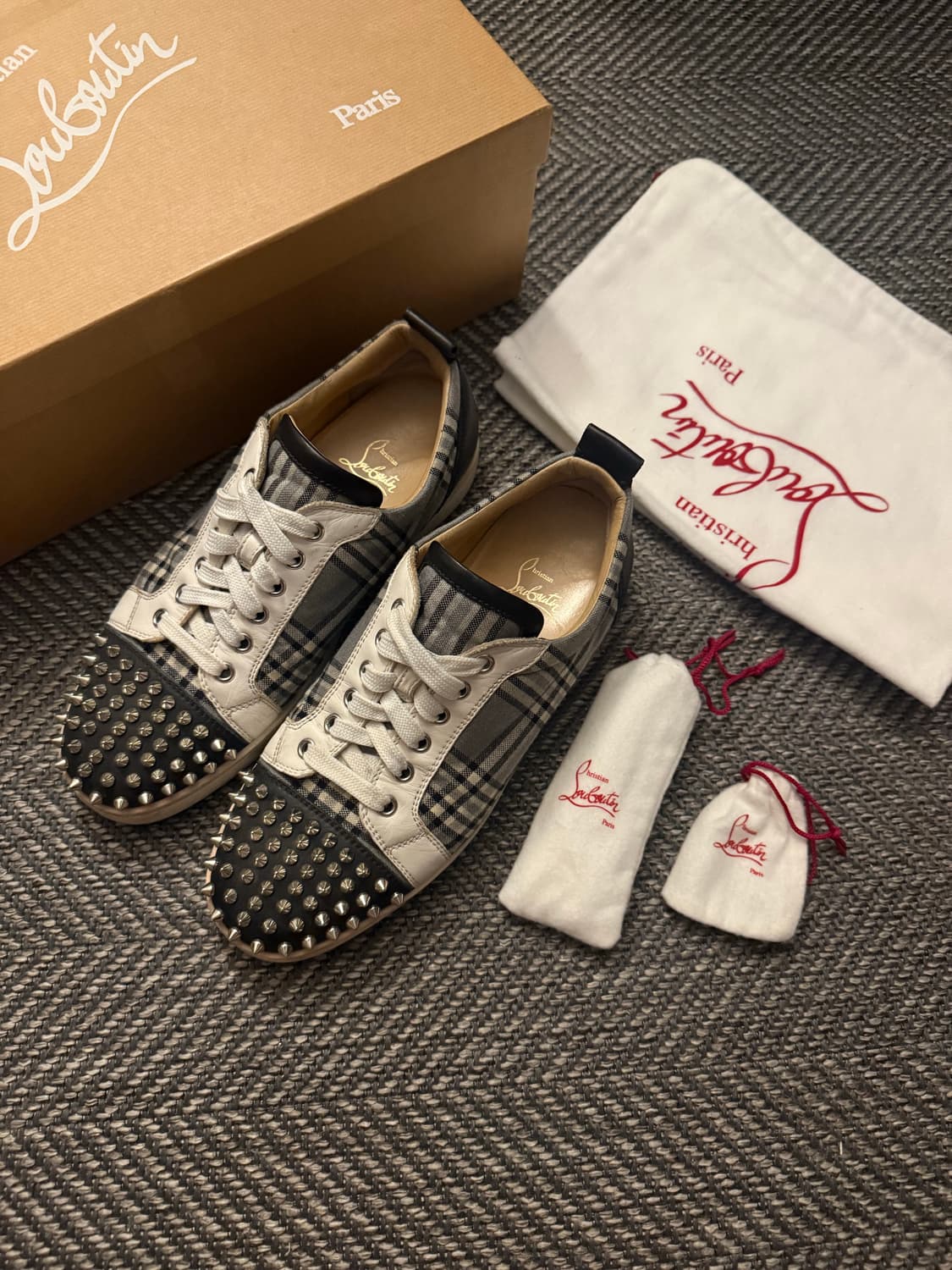 크리스찬 루부탱 루이스 주니어 스파이크 40 사이즈 상품이미지1