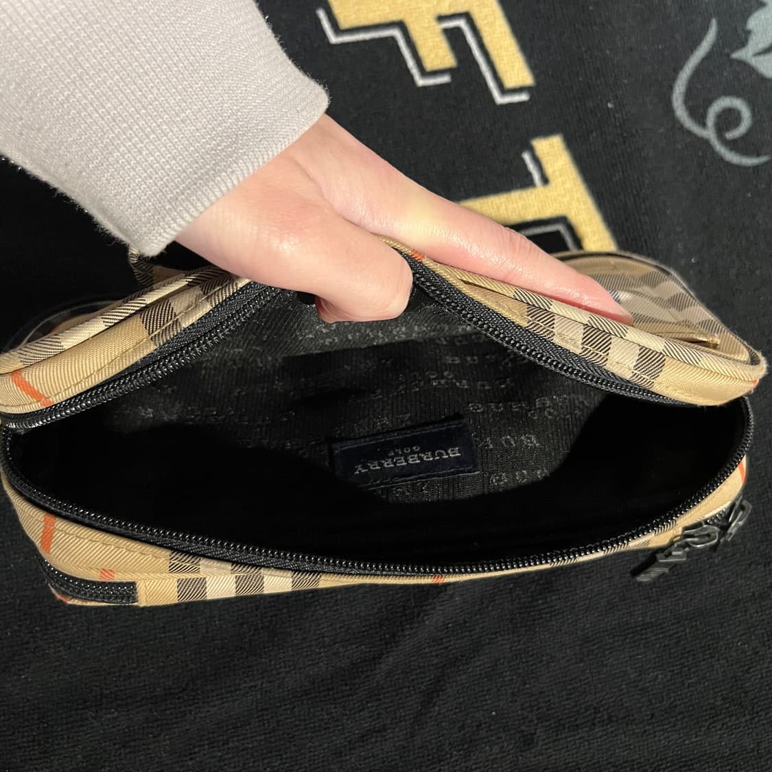 버버리 파우치 상품이미지7