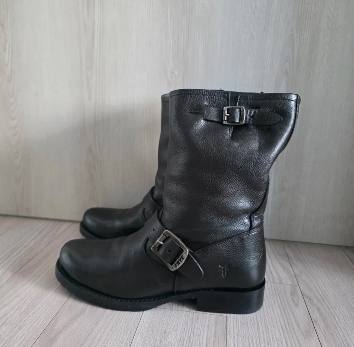 Frye boots 240-245 상품이미지1
