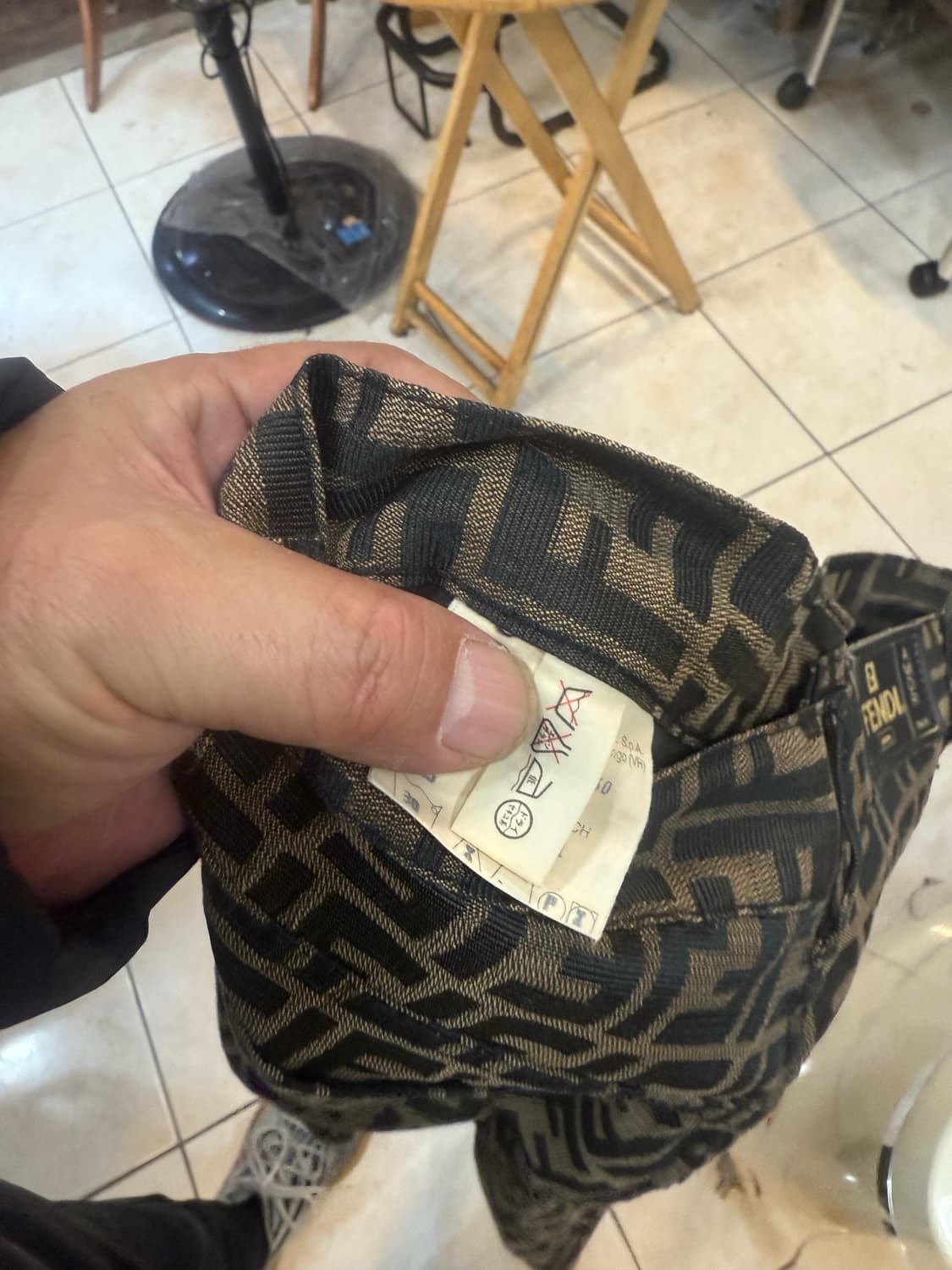 29-30 정품 펜디 주카 바지 팝니다 상품이미지3