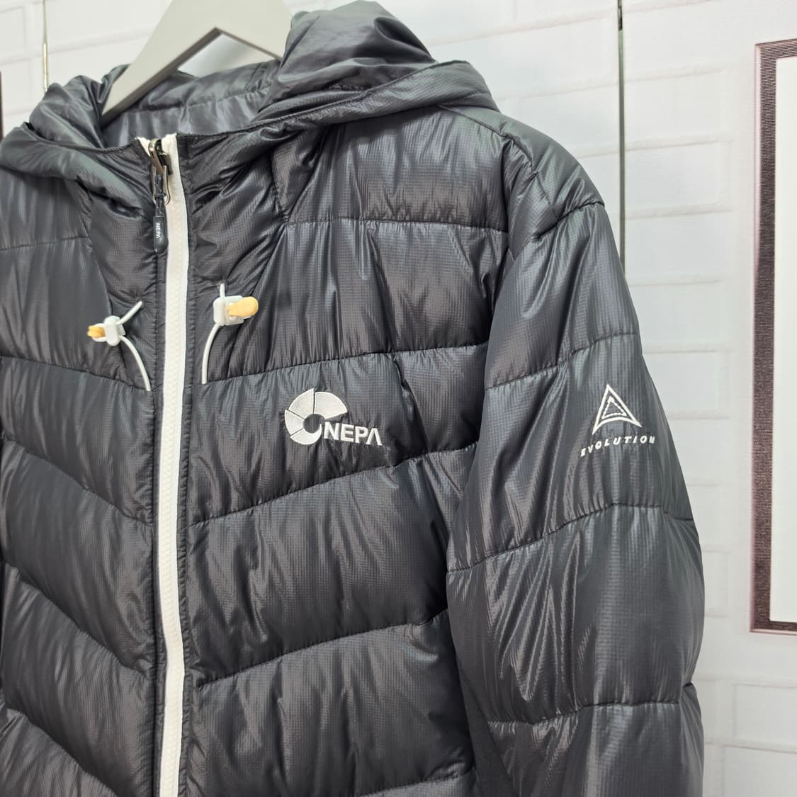 네파 거위털 후드 패딩 자켓 점퍼 집업 XL 105사이즈 새상품급 상품이미지4