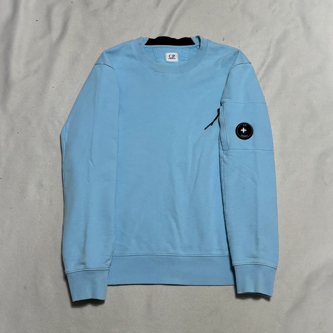 100 C.P 컴퍼니 렌즈 라이트 플리스 맨투맨 상품이미지2