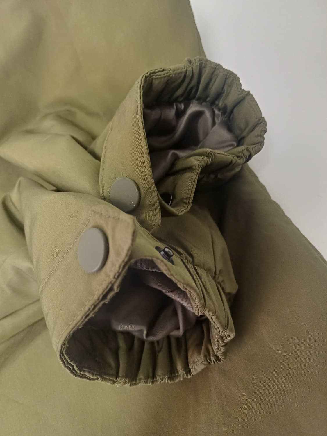 [급매/S급] 빈폴스포츠 정품 후드 바람막이 카키 (110/2XL) 상품이미지8