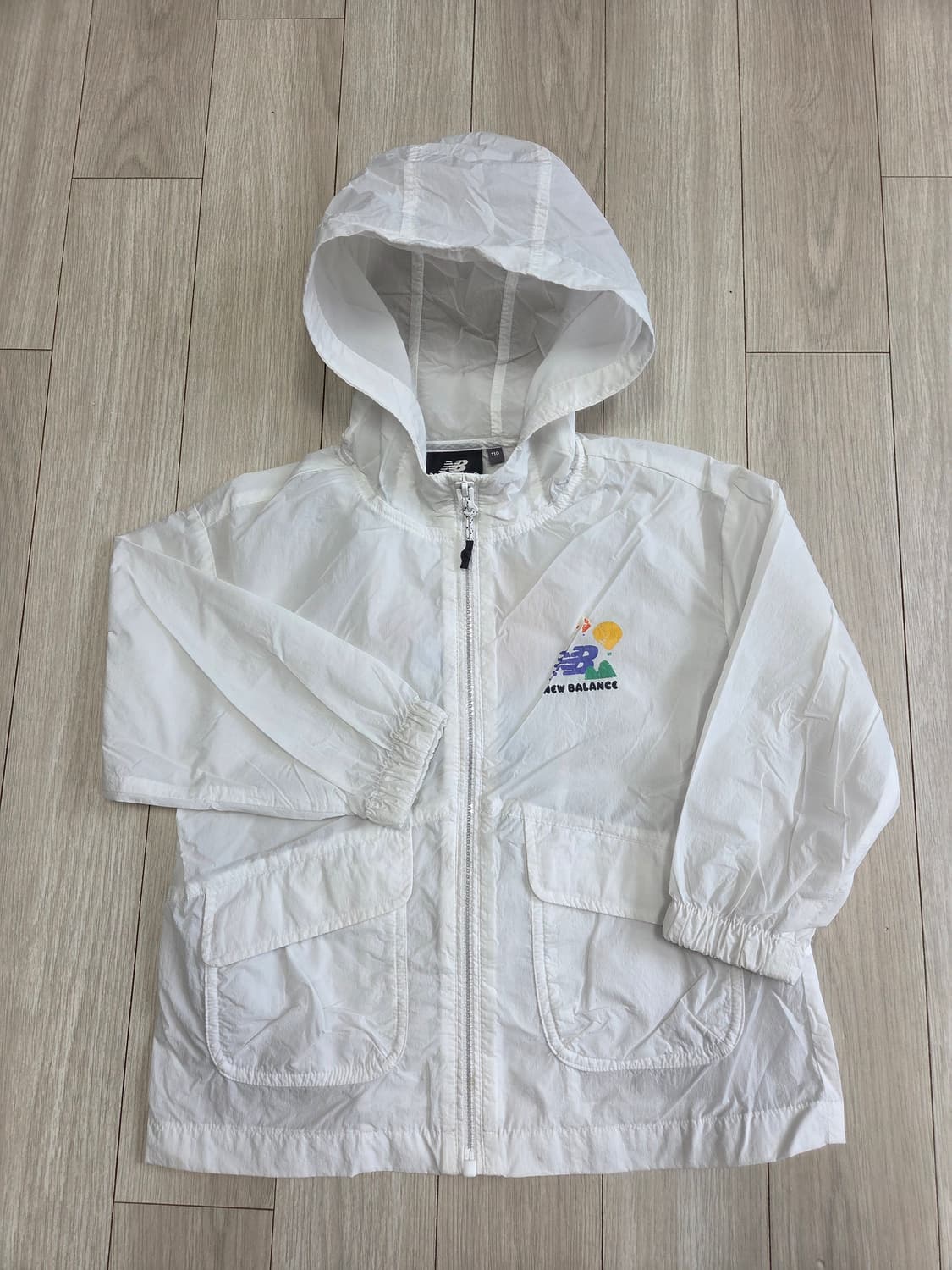 뉴발란스 바람막이 점퍼 110 상품이미지1