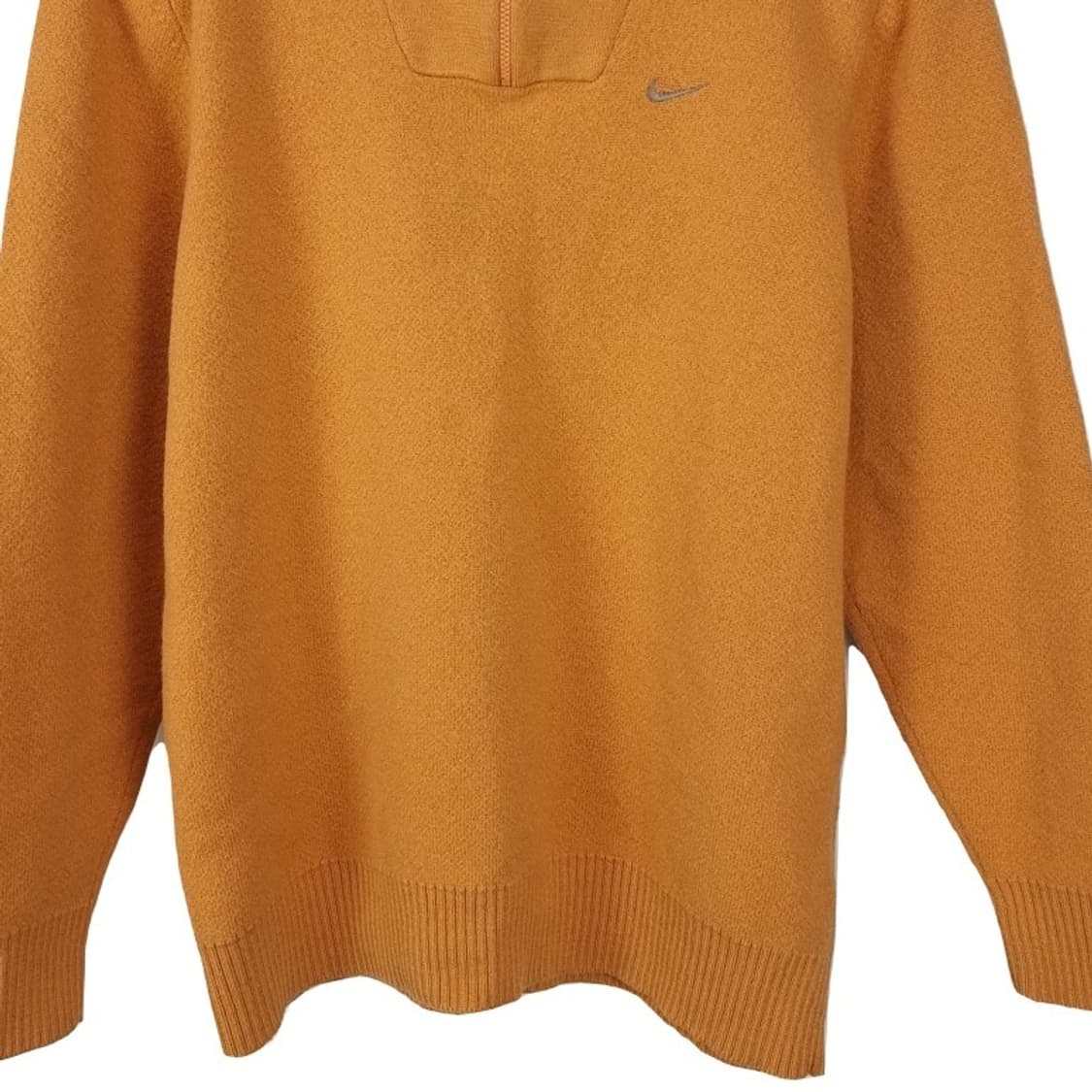 [나이키] 스우시 자수 하프집업 반집업 골프 니트 머스타드 M18779 상품이미지5