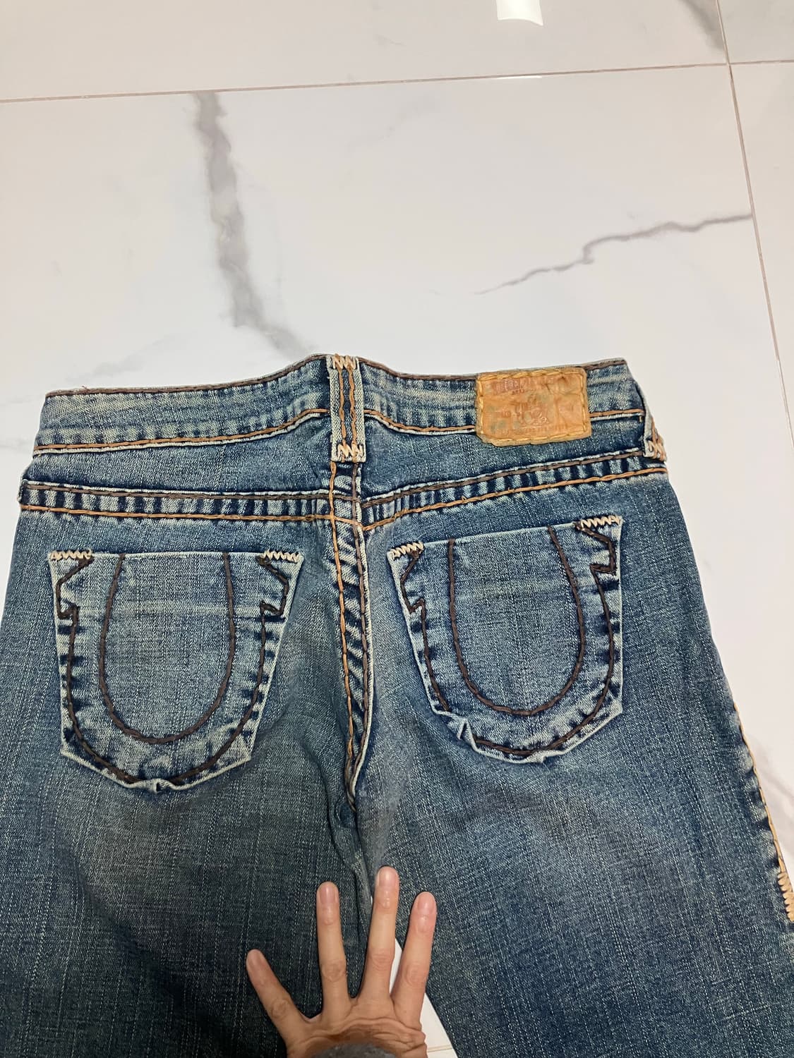 Big T 빈티지 빅티 미듐워시 로우라이즈 부츠컷 트루릴리젼 상품이미지4