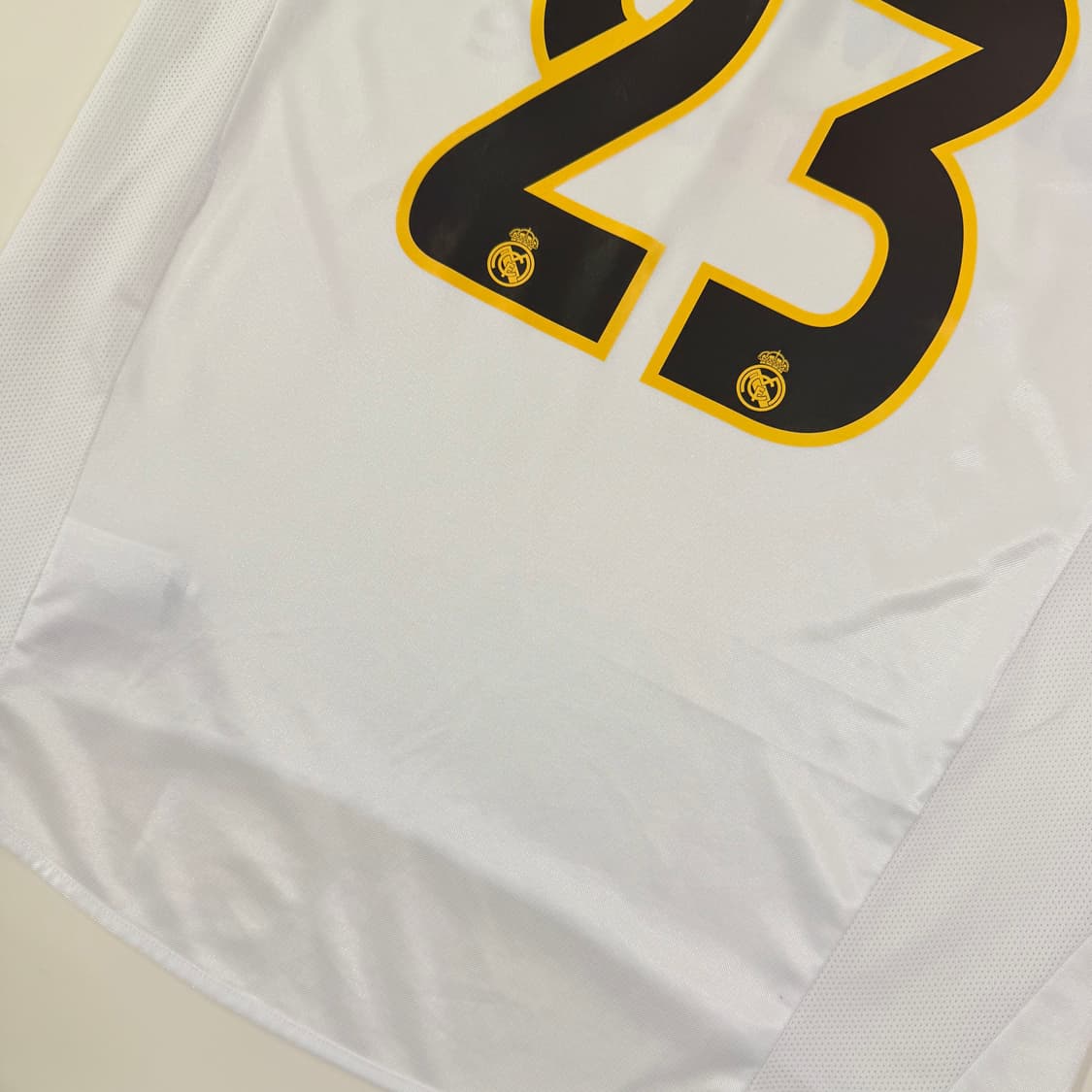 04-05 레알마드리드 홈 베컴 유니폼 상품이미지3