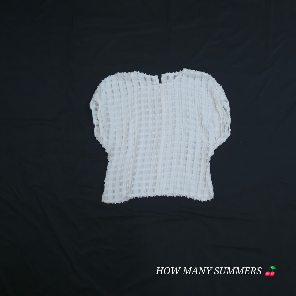 러블리 와플 펀칭 반팔 블라우스 여성 여름 휴양지룩 상의 상품이미지1