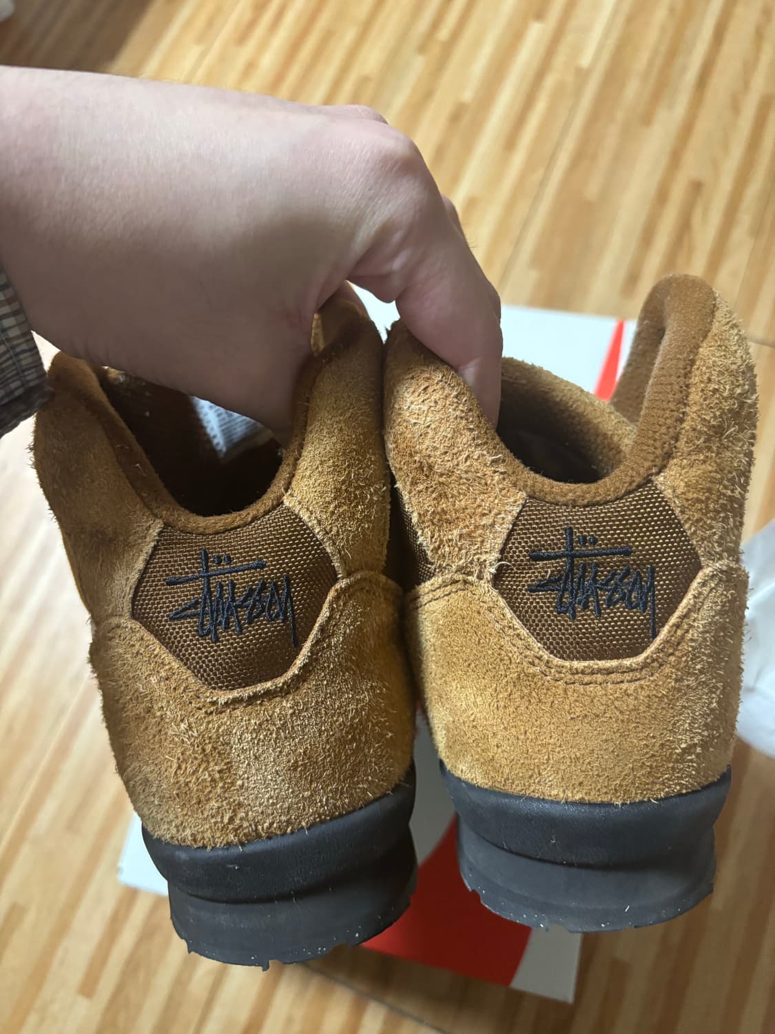 280) 나이키 x 스투시 에어 발토로 라이트 브리티시 탄 앤 블랙 상품이미지3