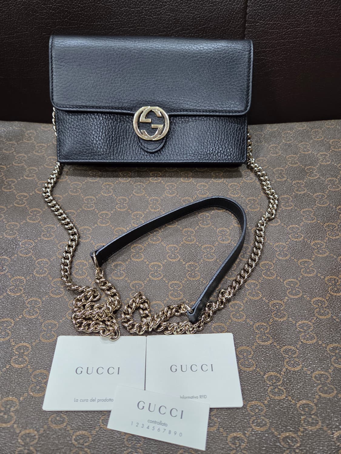 구찌 인터로킹 미니 크로스백 상품이미지4