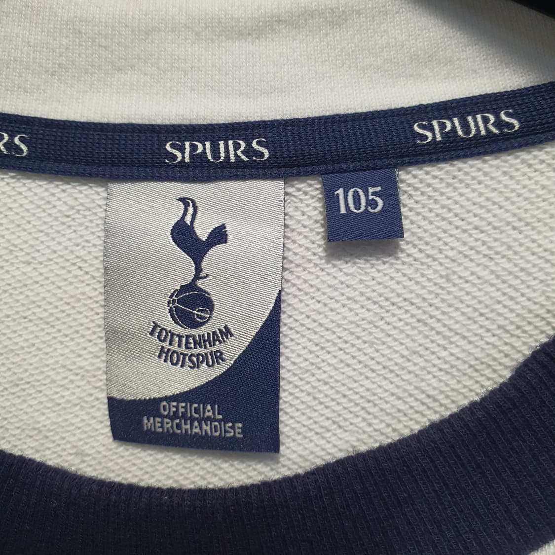 풋볼스탠다드 토트넘 에센셜 코커렐 맨투맨  상품이미지4