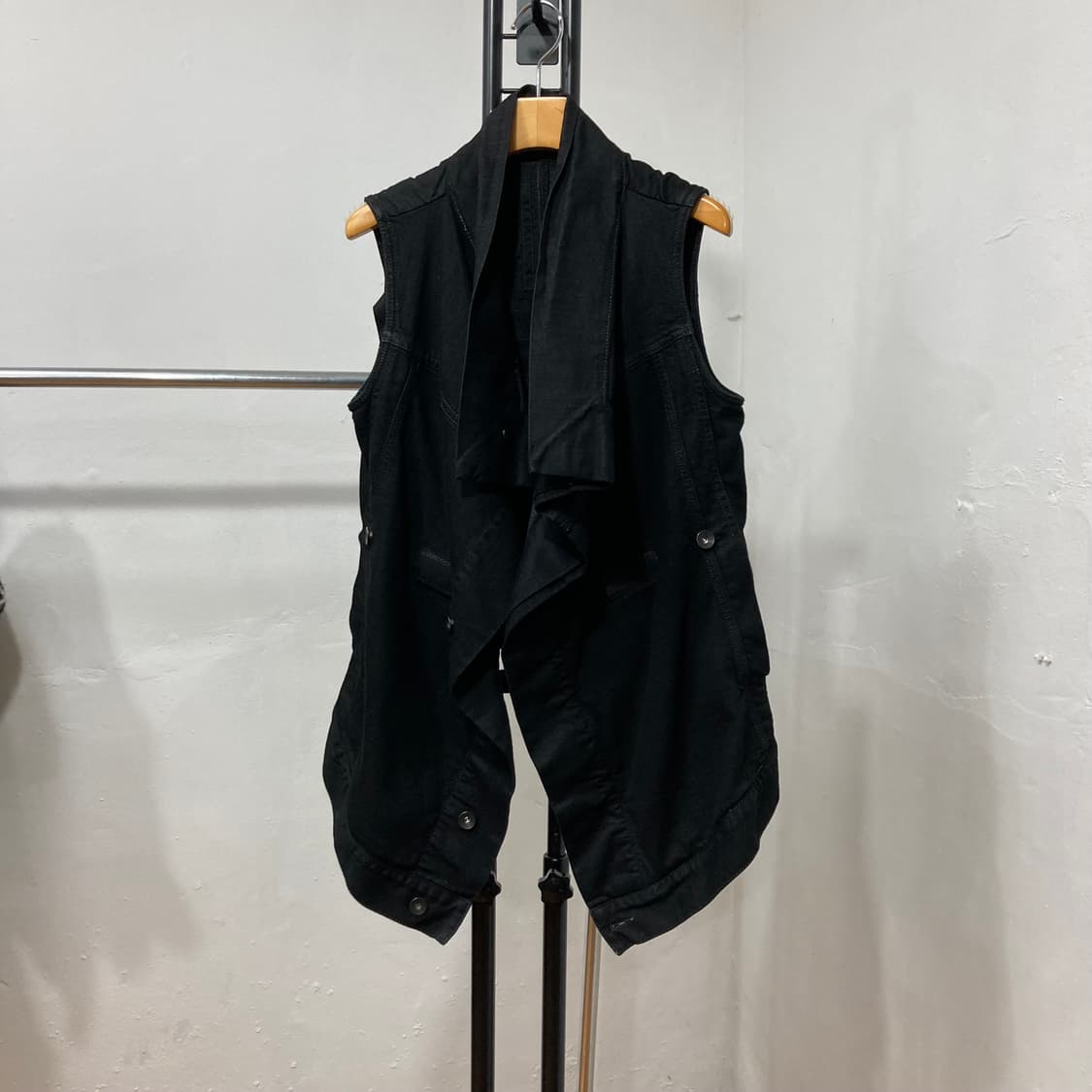 릭오웬스 다크쉐도우 비대칭 지퍼 베스트 상품이미지1