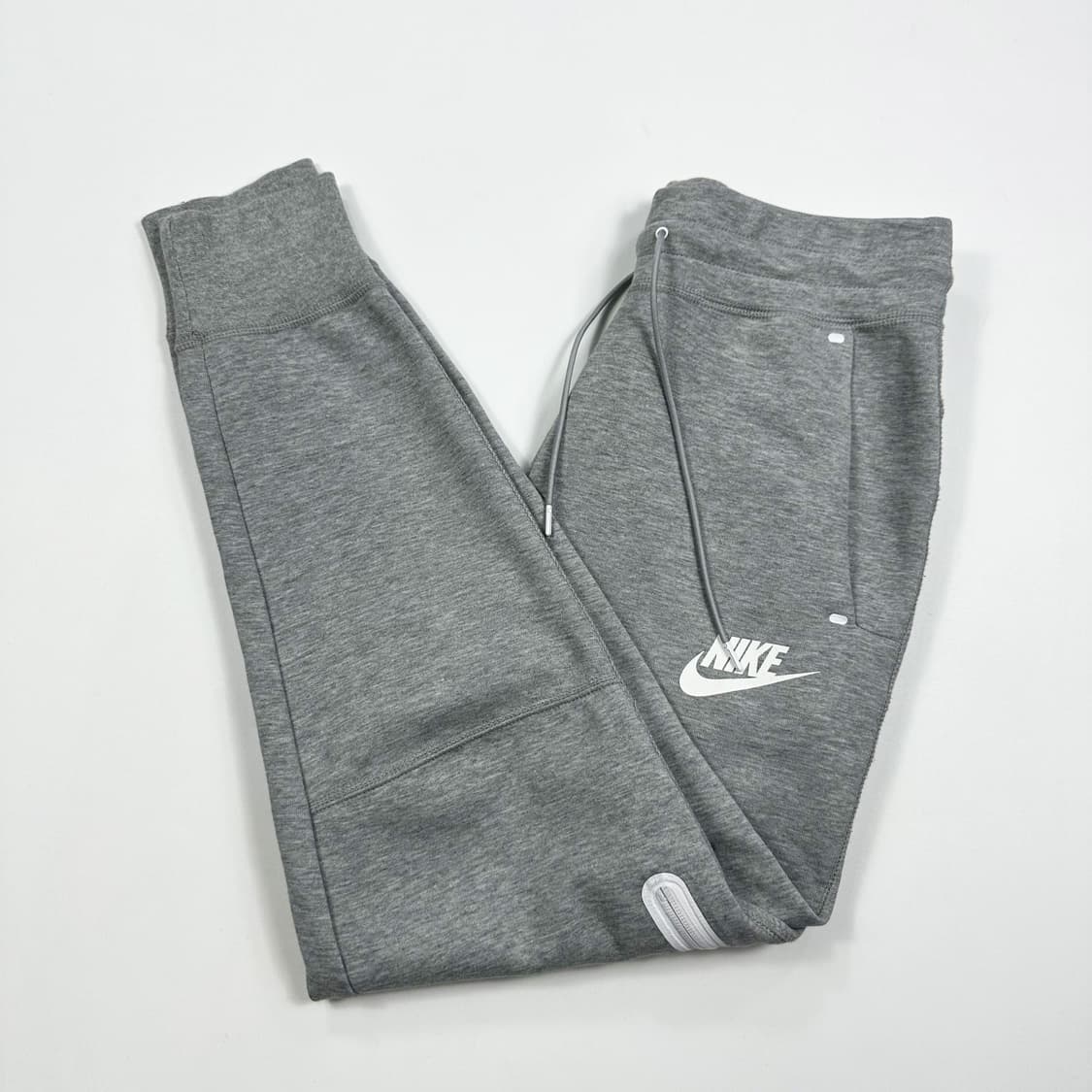 나이키 퓨추라 그레이 조거팬츠 (S 여성추천) 상품이미지2