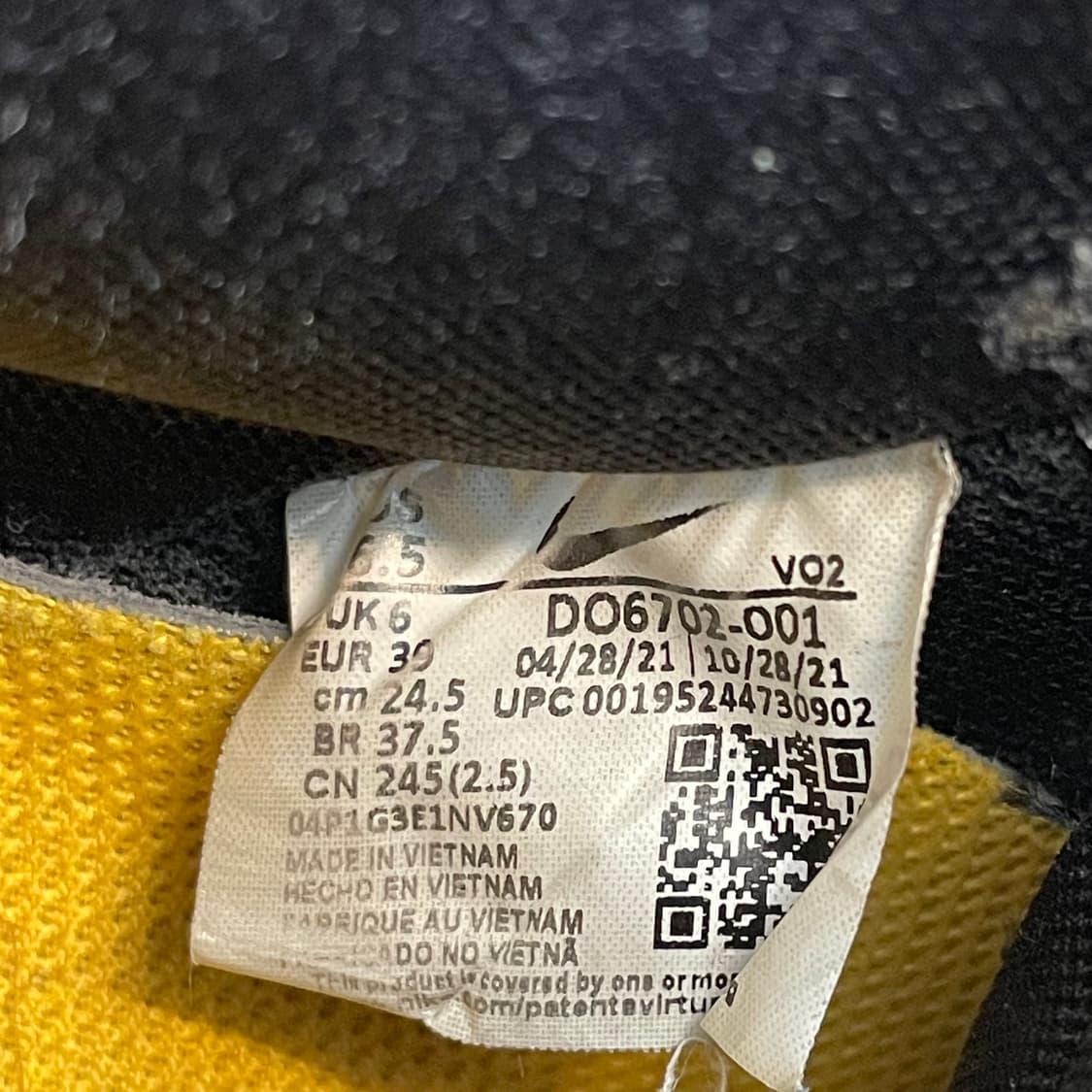 나이키 에어포스 1 부츠 코듀라 블랙 골드 DO6702-001 245 상품이미지7