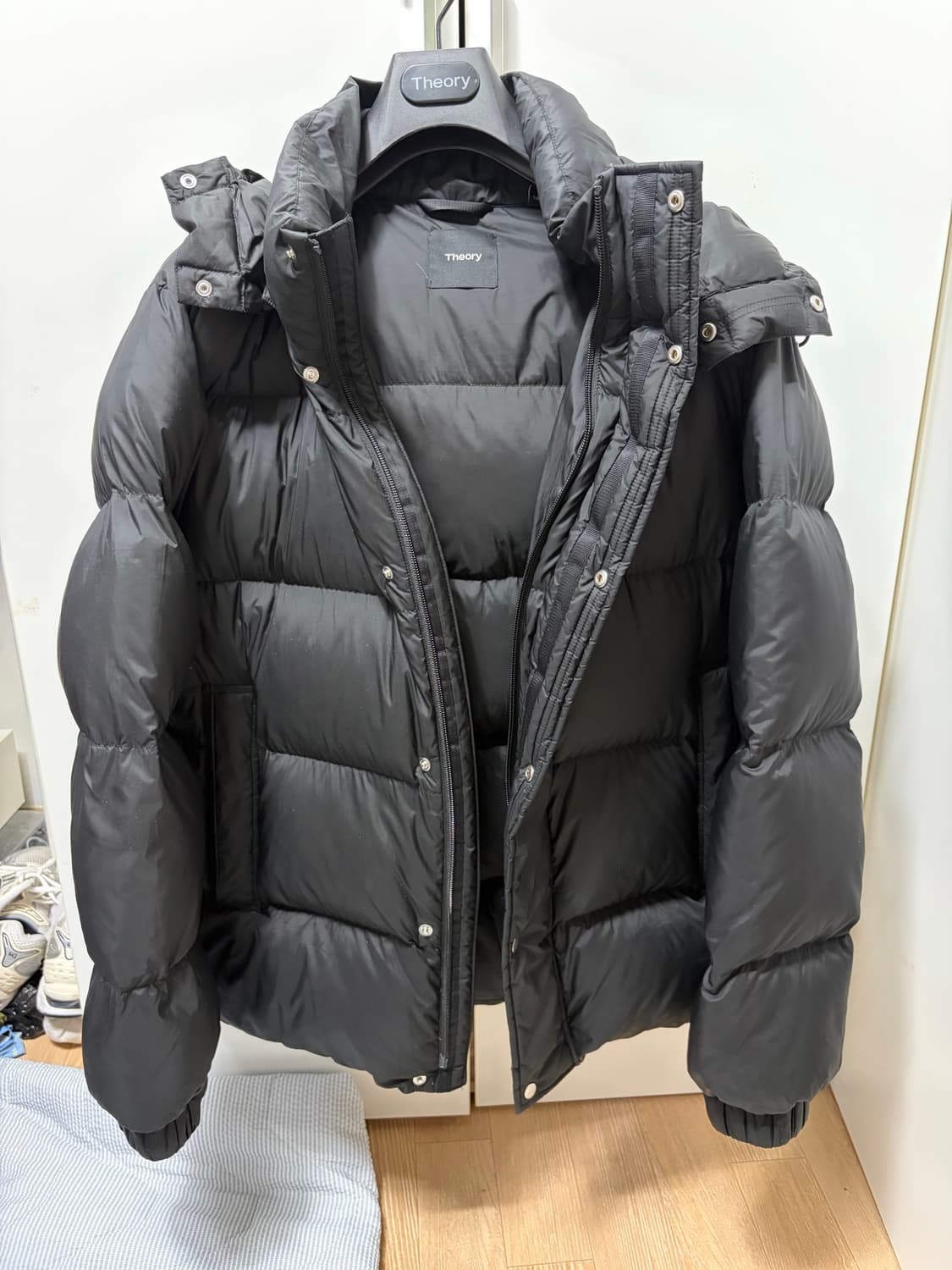 띠어리 패딩 XL 상품이미지1