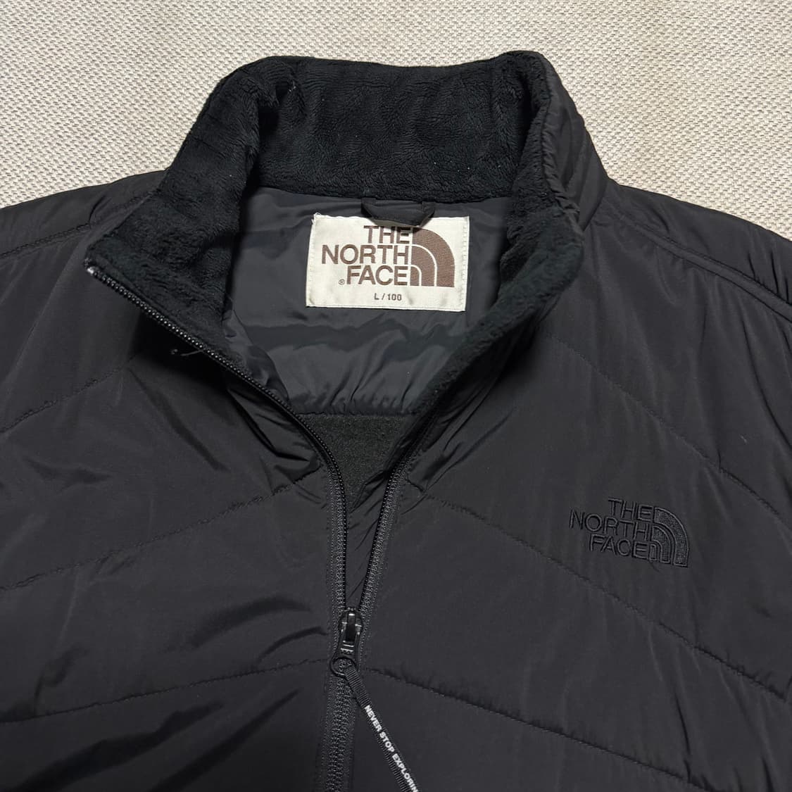 노스페이스 V-motion 니트 경량패딩 상품이미지3