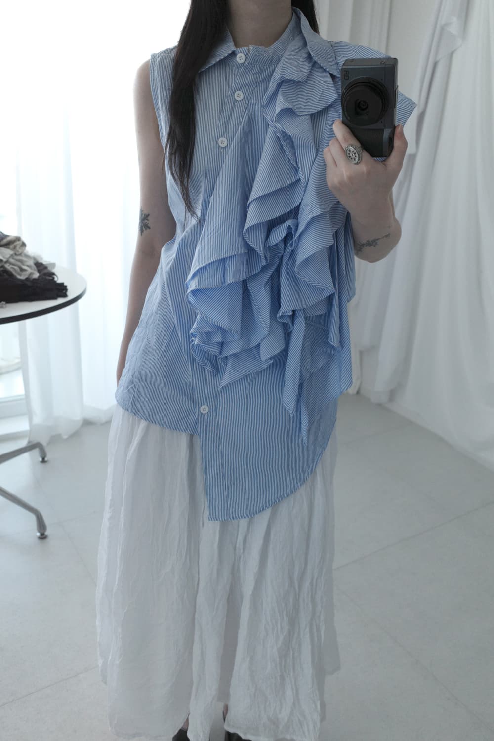 frill sleeveless shirt  상품이미지7