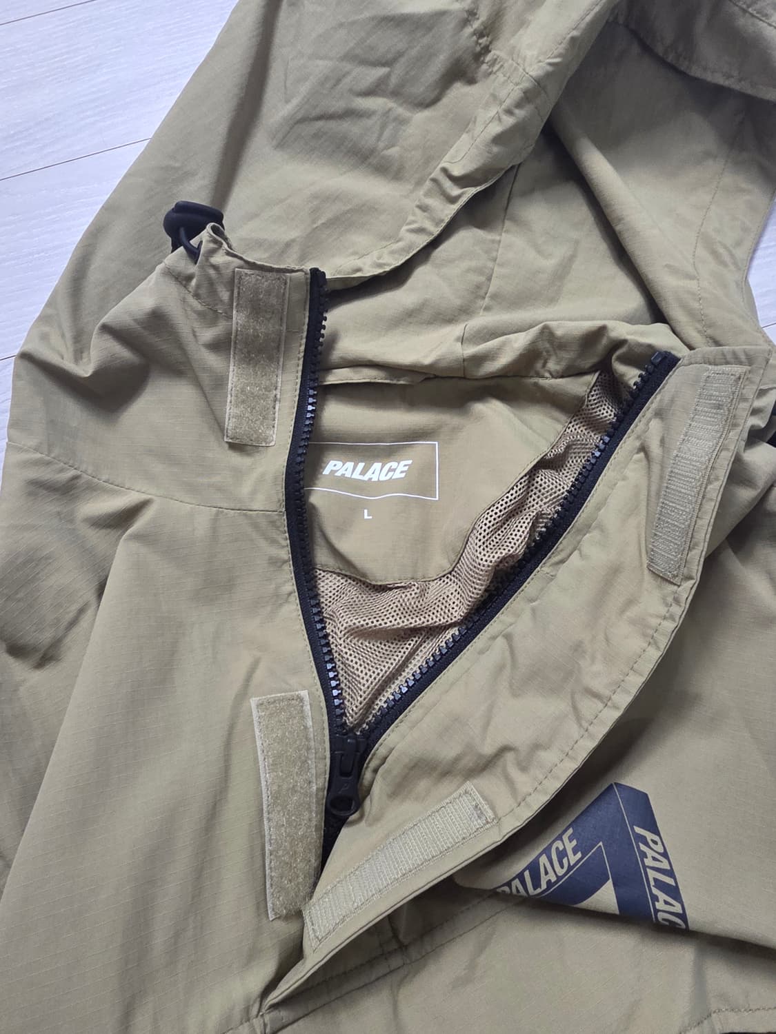 팔라스 유틸리티 자켓 탄 라지 Palace utility Jacket L 상품이미지4