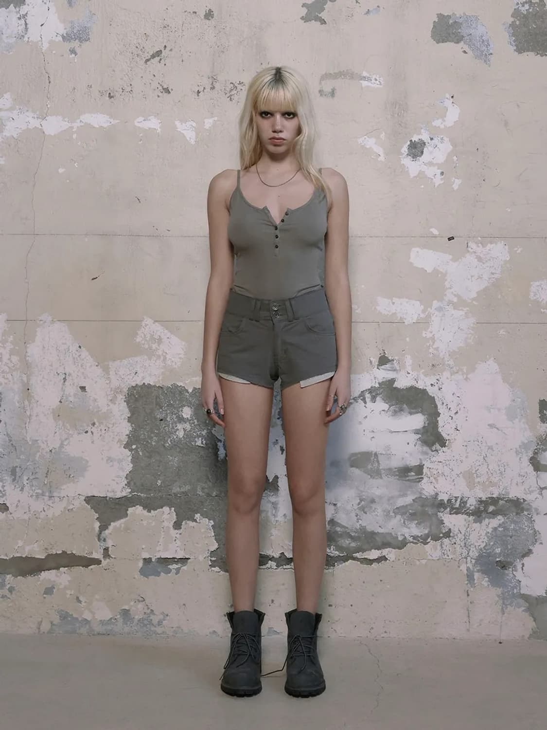 보헤미안서울 PIGMENT WASHED SHORTS, KHAKI GRAY 상품이미지1